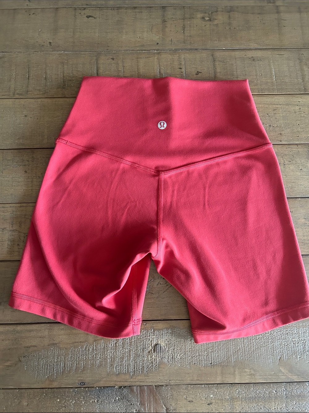 Lululemon Align High rise 6” short - Picture 5 of 8